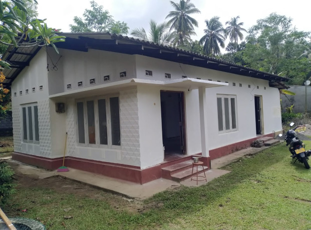 House with land sale in Mahabellana