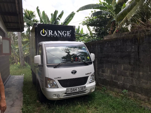 Lorry for sale in ragama
