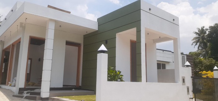 New Box Type House For Sale Kahathuduwa