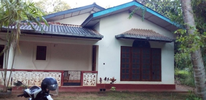 House With Land For Sale In - MIHINDUPURA.