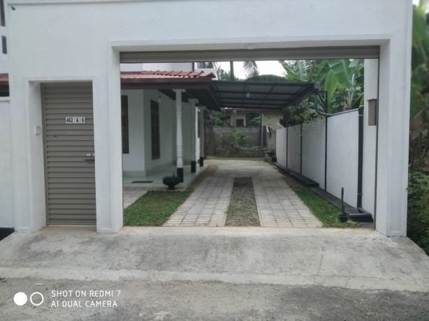 House For Sale In Kahathuduwa