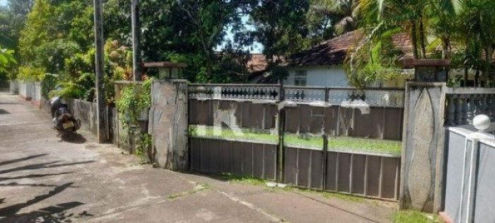 Land with house For Sale In Gampaha